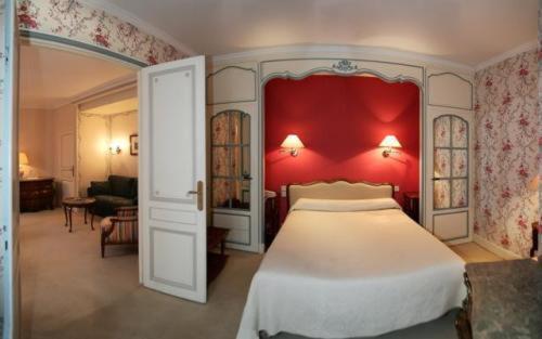 Hostellerie De La Poste - Les Collectionneurs Avallon Room photo