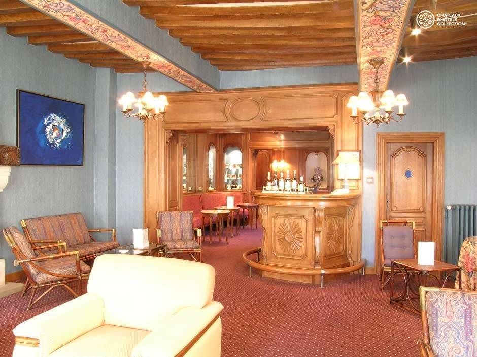 Hostellerie De La Poste - Les Collectionneurs Avallon Room photo