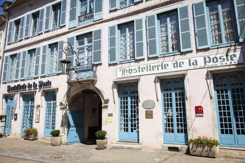 Hostellerie De La Poste - Les Collectionneurs Avallon Exterior photo