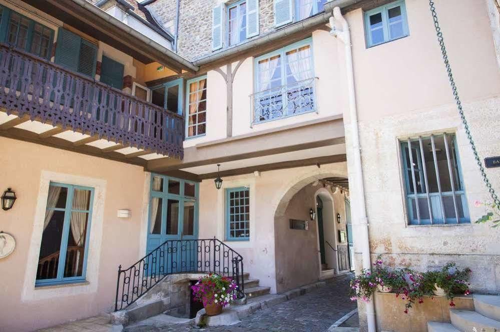 Hostellerie De La Poste - Les Collectionneurs Avallon Exterior photo